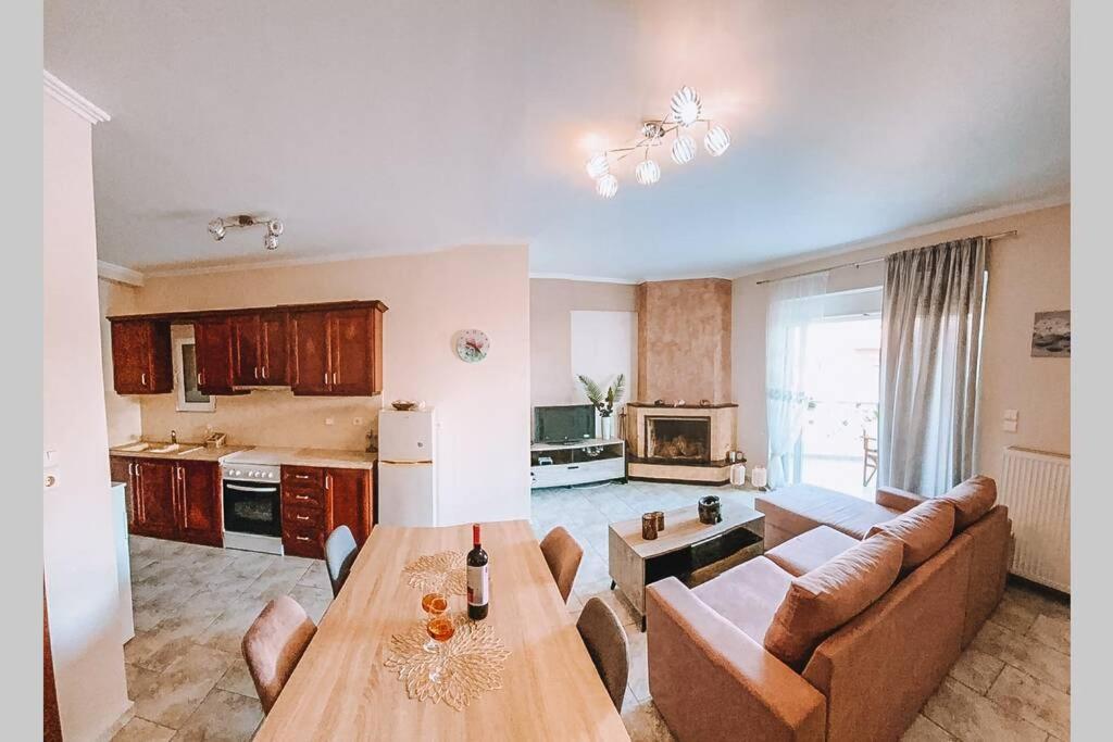 Апартаменты Picolla Casa Ксилокастро Экстерьер фото